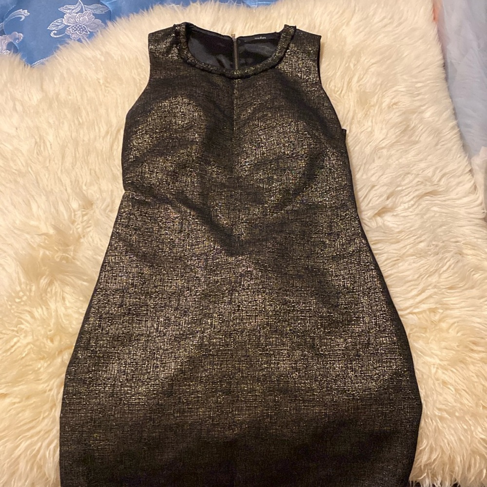 Black and gold zip up business woman dress